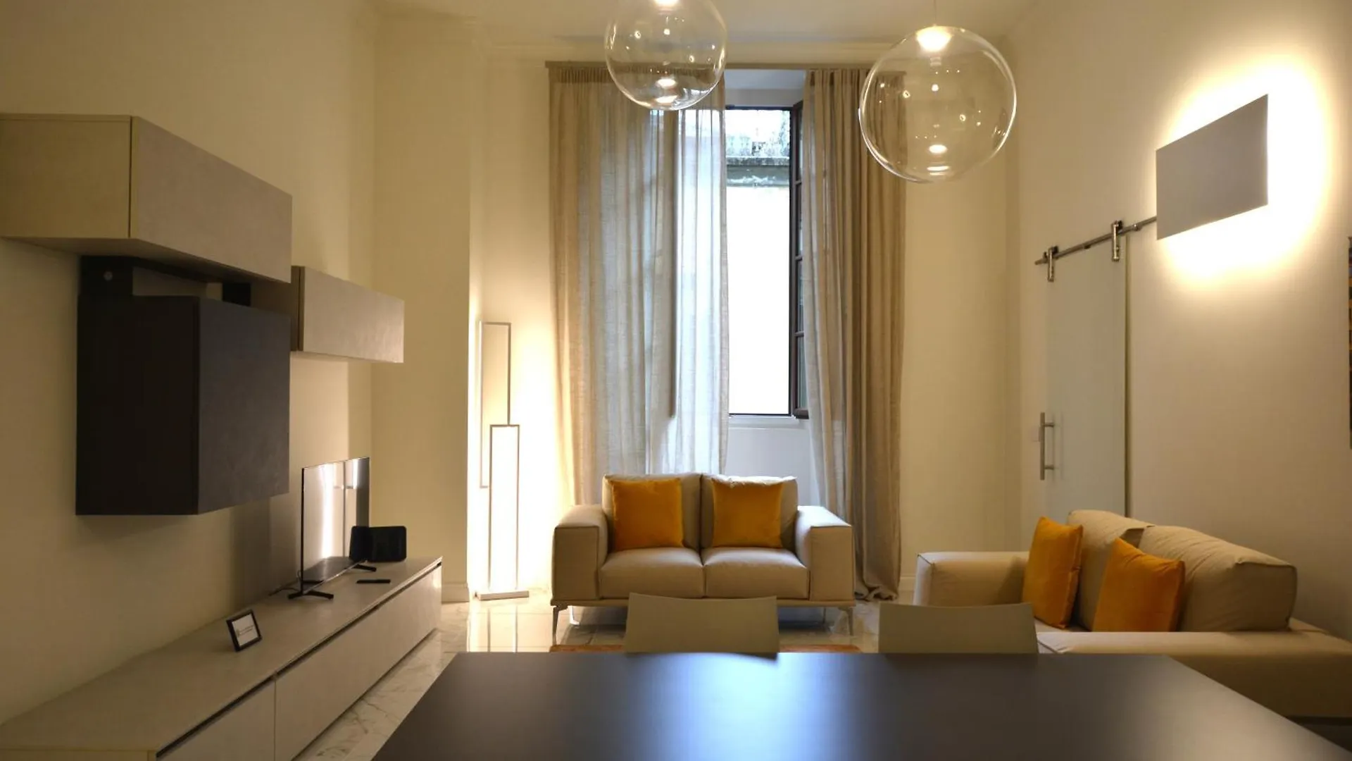 Duomo Luxury Apartment Florence