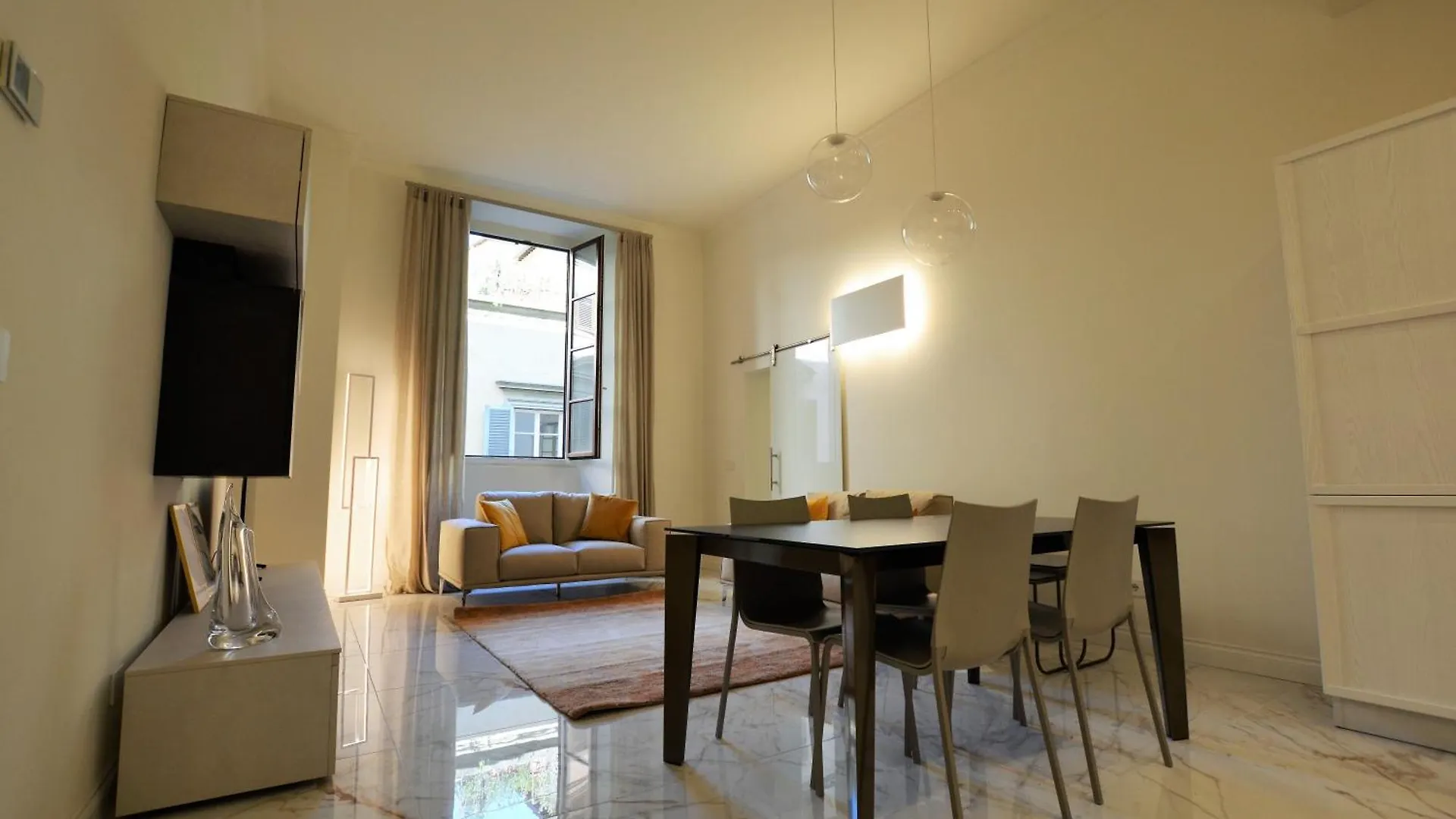 Duomo Luxury Apartment Florence