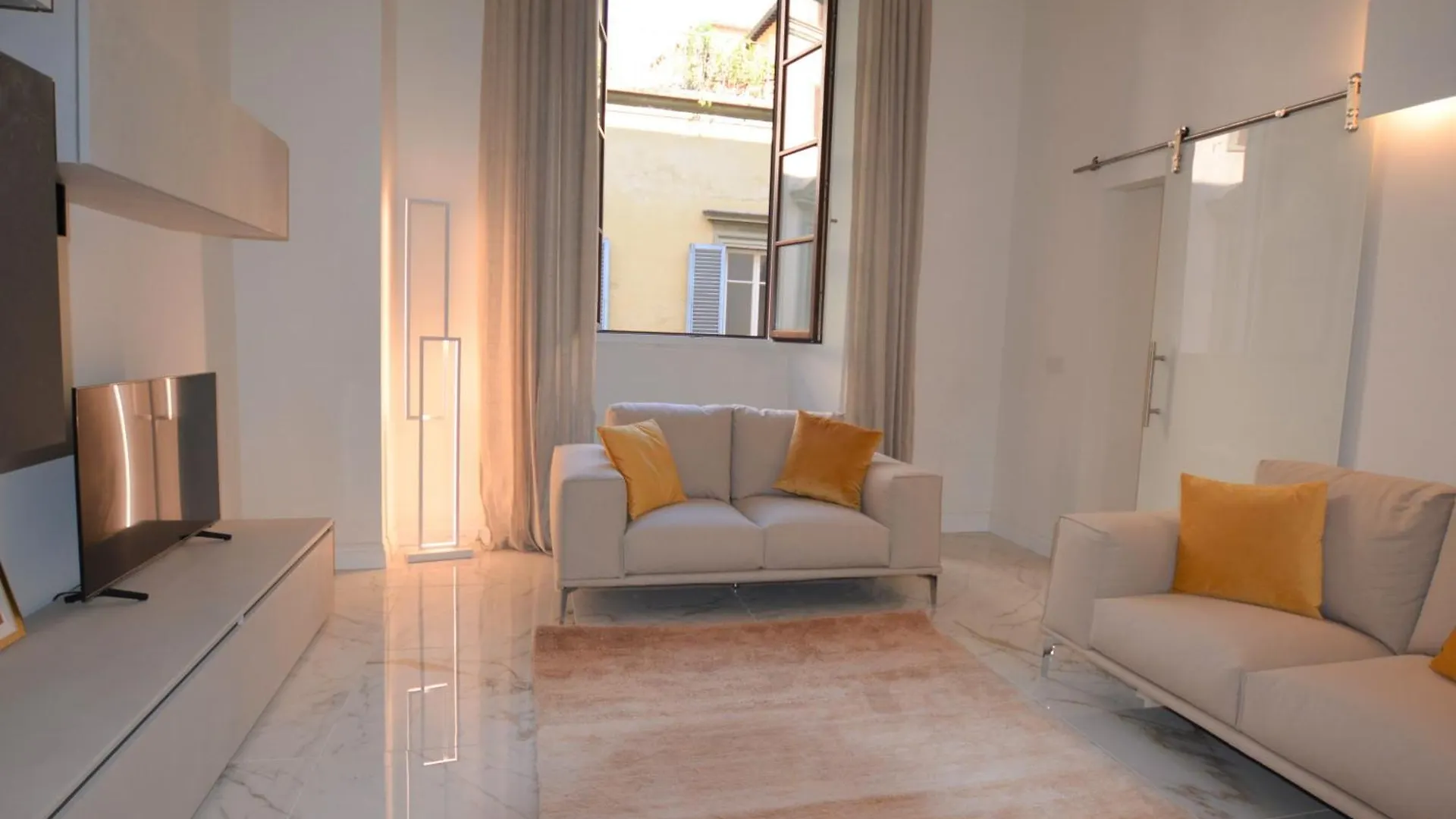 Duomo Luxury Apartment Florence Italy