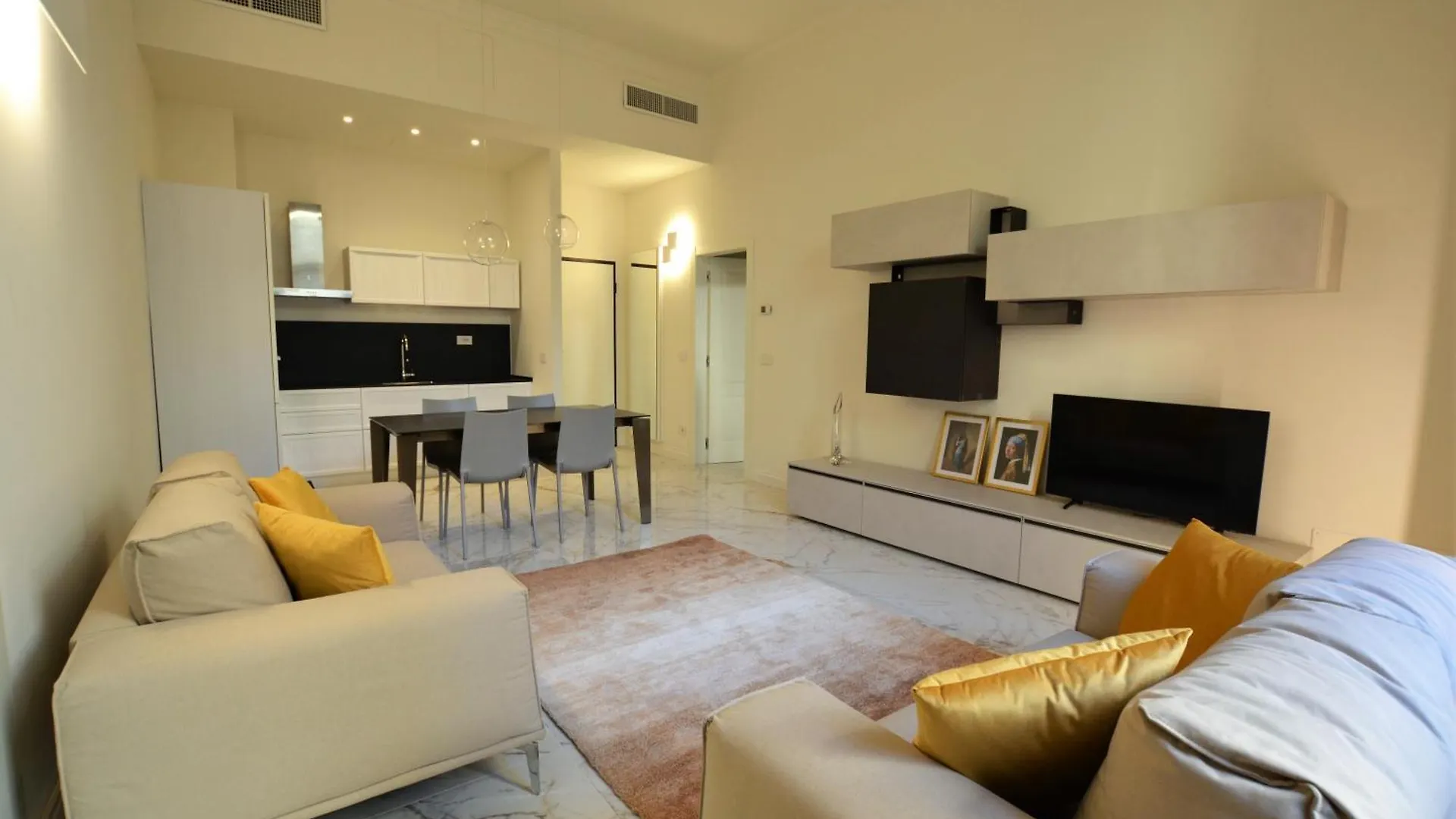 Duomo Luxury Apartment Florence